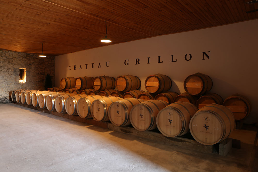Château Grillon, barriques de vins
